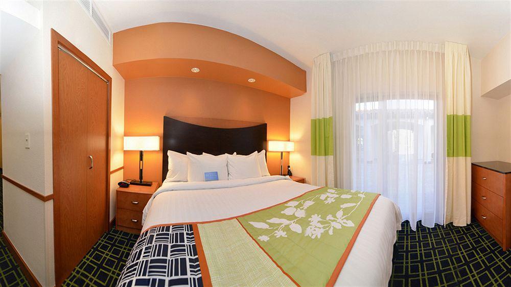 Fairfield Inn & Suites Santa Cruz - Capitola Exterior photo